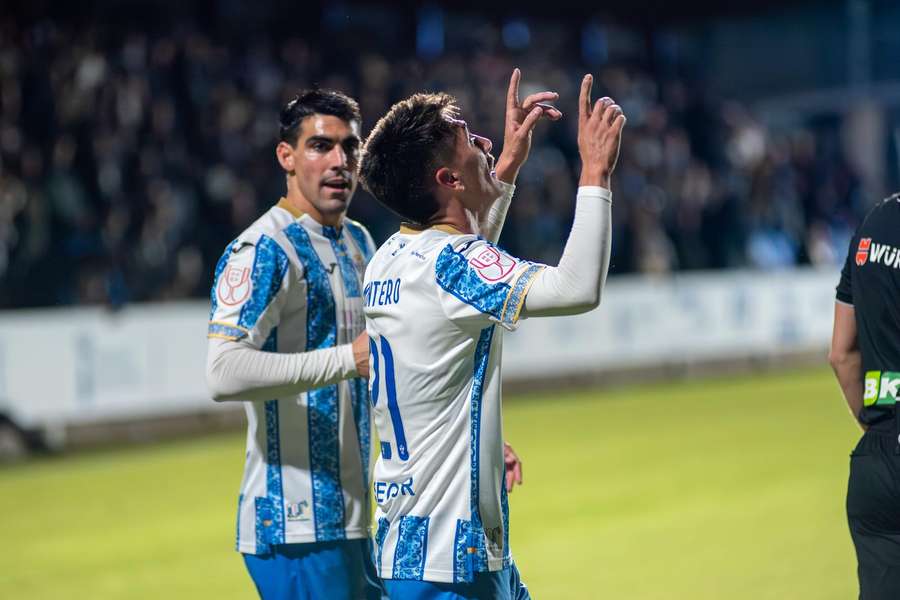 Sergio Montero dedica un gol a su prima fallecida Sergio Montero dedica un gol a su prima fallecida