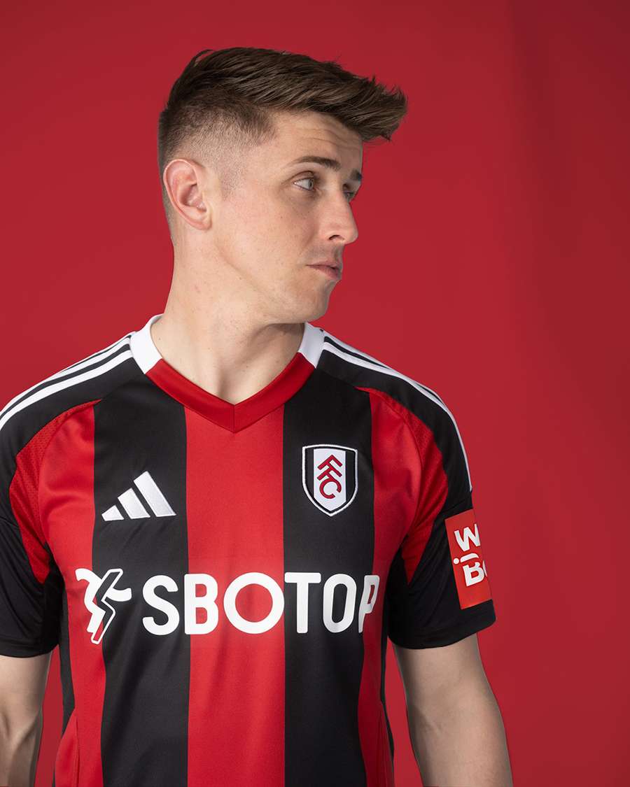 Fulham away kit