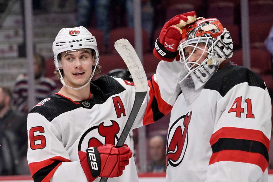 NHL roundup: Devils dump Habs for 10th straight win