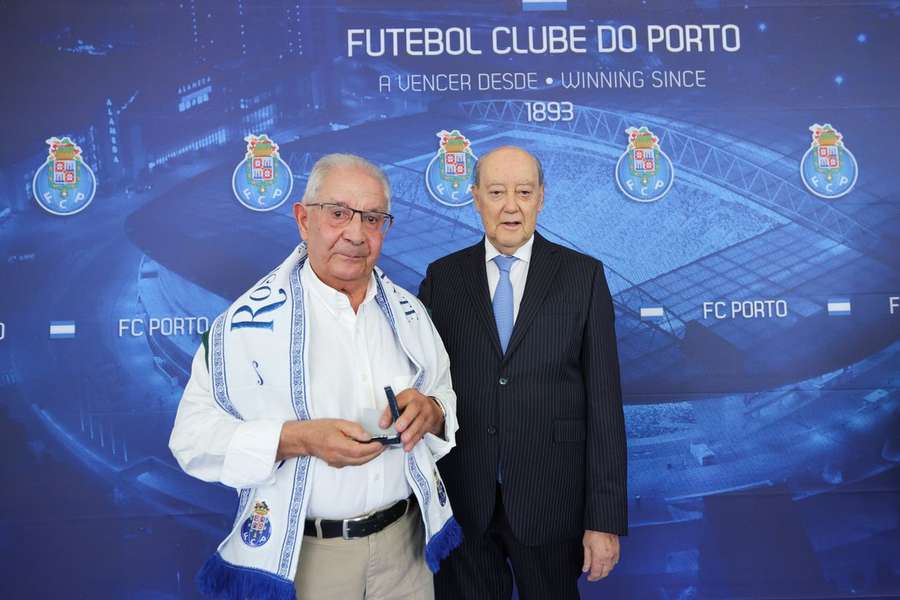 Pinto da Costa entregou Rosetas de Diamante a vinte sócios na Tribuna VIP do Estádio do Dragão