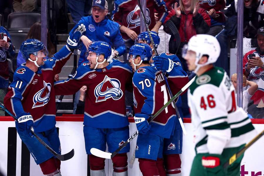 Avalanche players celebrate goal in Game 2 against Minnesota Wild