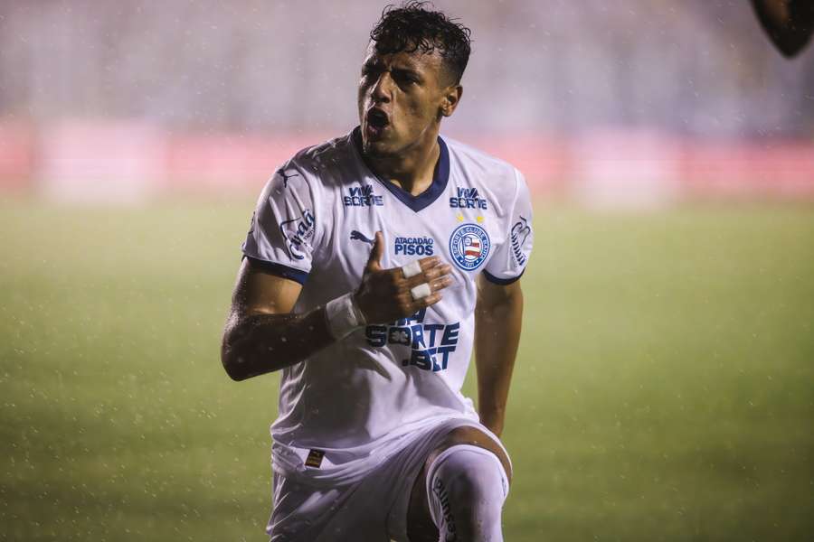 Lucho Rodríguez a caminho do Cruzeiro Lucho Rodríguez a caminho do Cruzeiro