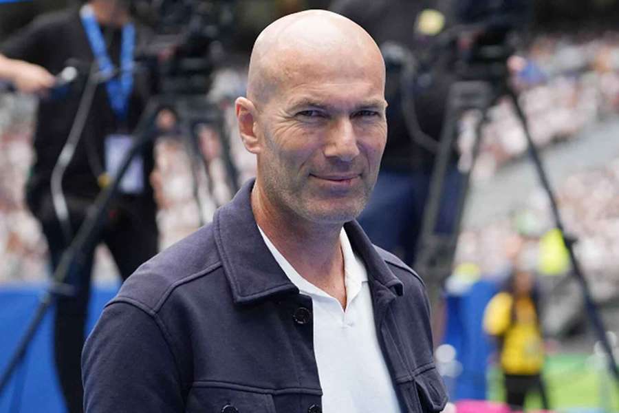 Zinédine Zidane by se měl stát novým trenérem francouzské reprezentace