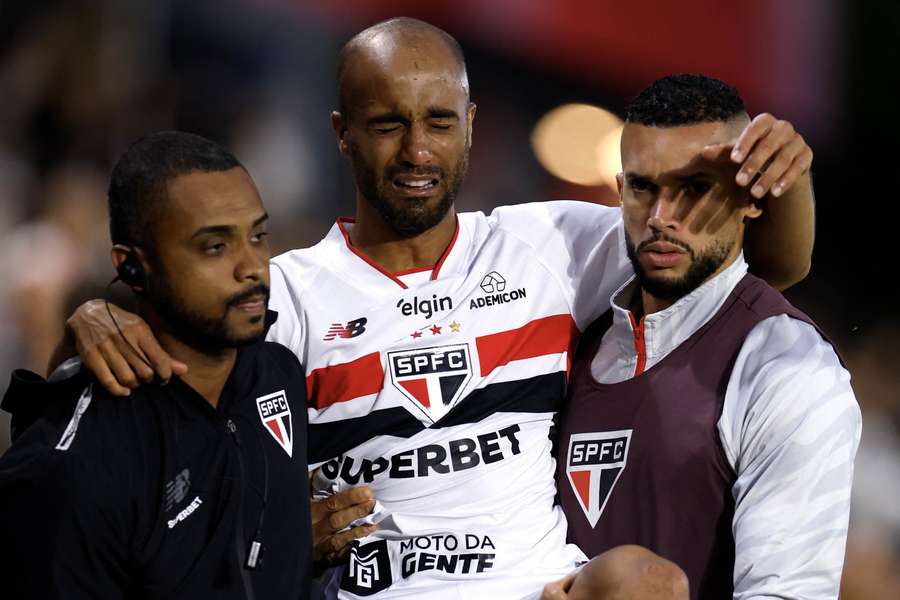 Lucas Moura sofreu uma ruptura total no tendão de Aquiles