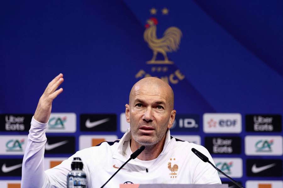 Zidane ce dimanche. Zidane ce dimanche.