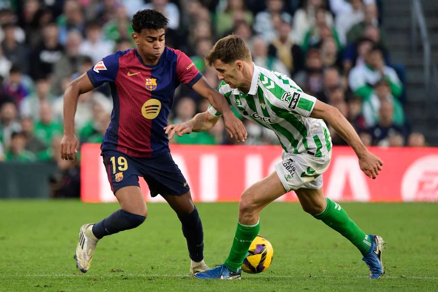 Llorente y Lamine, frente a frente