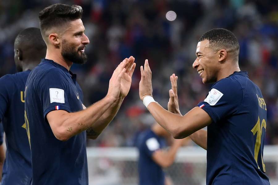 Giroud e Mbappé foram muito bem no último jogo da França