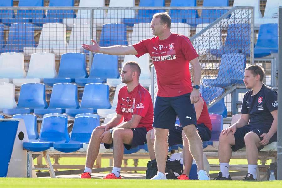 Trenér Aleš Křeček dříve vedl českou reprezentaci do 18 let.