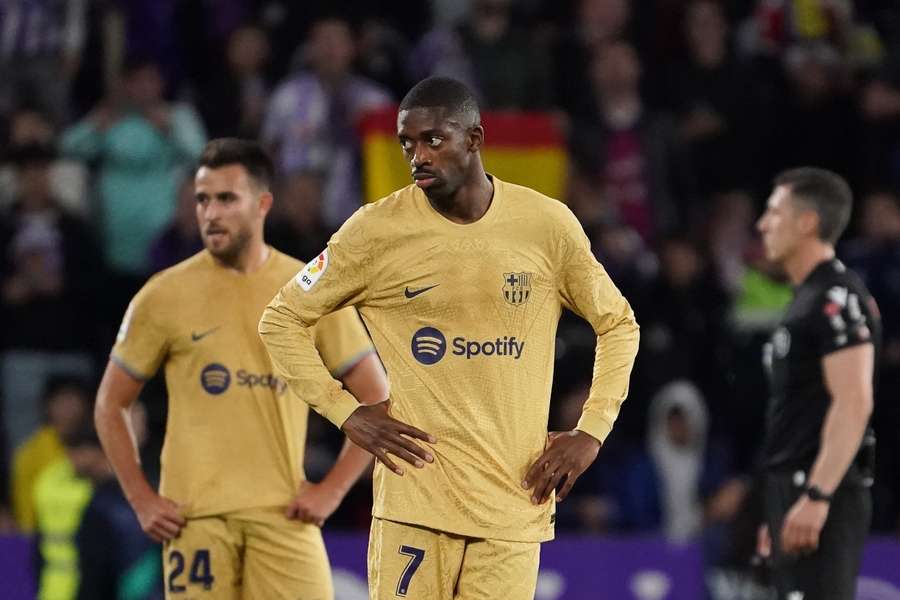 Dembele tem boas chances de seguir no Barça