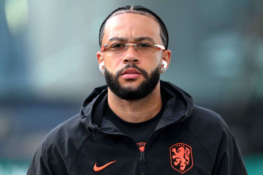 Corinthians renova contrato com Memphis até 2028