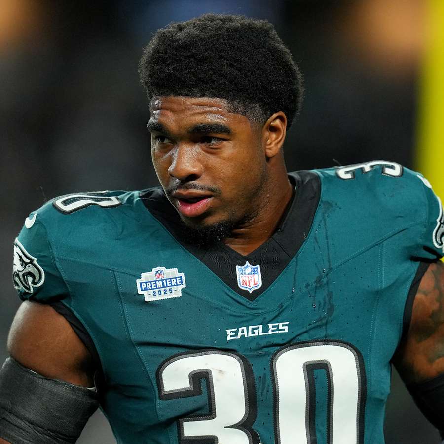 Eagles LB Jihaad Campbell