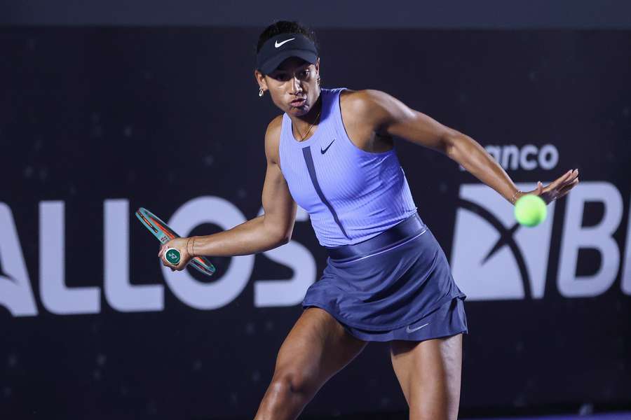 Whitney Osuigwe levou a melhor sobre Victoria Barros no SP Open Whitney Osuigwe levou a melhor sobre Victoria Barros no SP Open