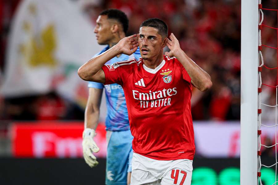 Tiago Gouveia fez um golo e uma assistência na vitória do Benfica