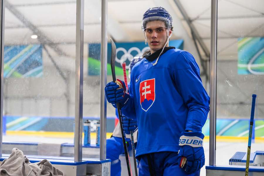 Juraj Slafkovský má byť znovu oporou reprezentácie Slovenska. 