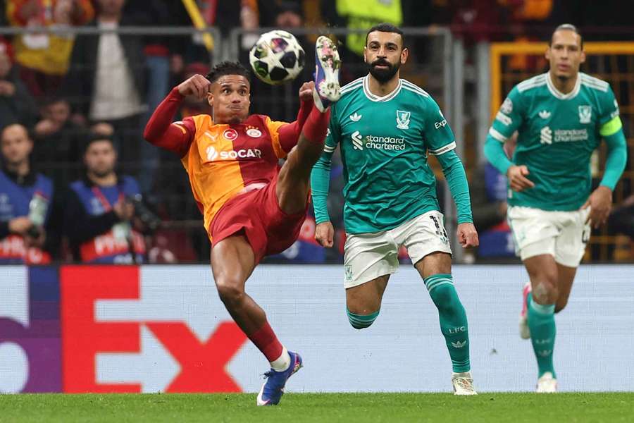 Galatasaray o surprinde din nou pe Liverpool