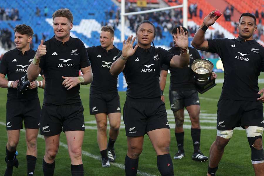 New Zealand players celebrate their win