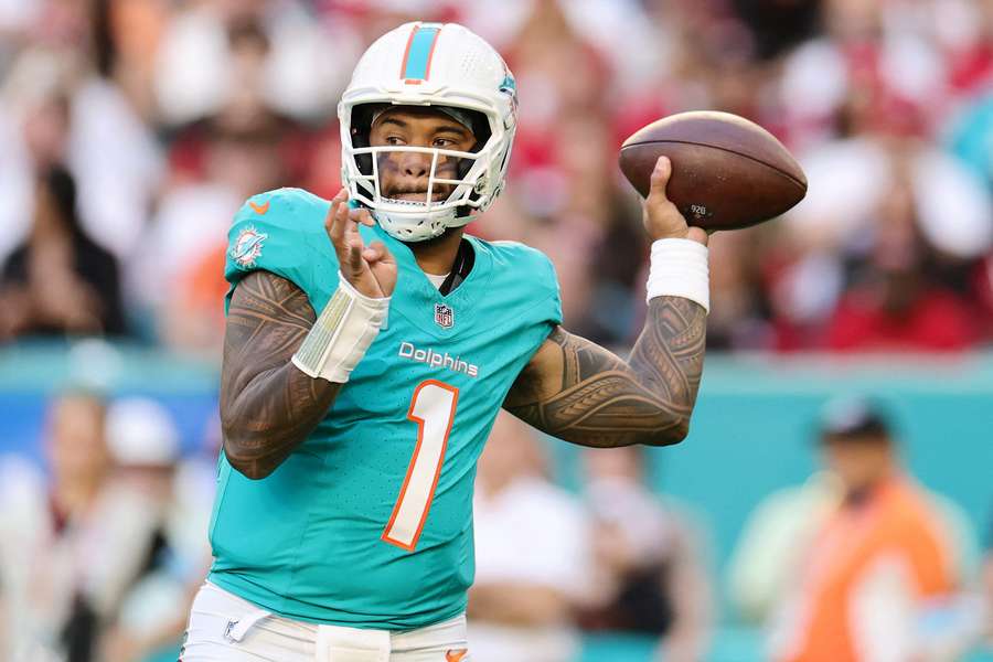Tua throwing a pass against the San Francisco 49ers (2025) Tua throwing a pass against the San Francisco 49ers (2025)