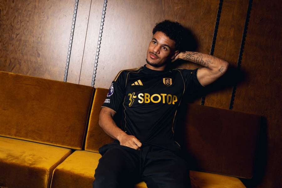 Bobb bude oblékat dres Fulhamu.