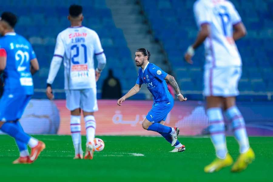 Rúben Neves marcou um dos golos da expressiva vitória do Al Hilal