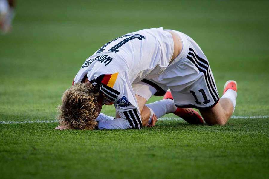 Nick Woltemade steht mit dieser Pose sinnbildlich für das deutsche Team. Nick Woltemade steht mit dieser Pose sinnbildlich für das deutsche Team.