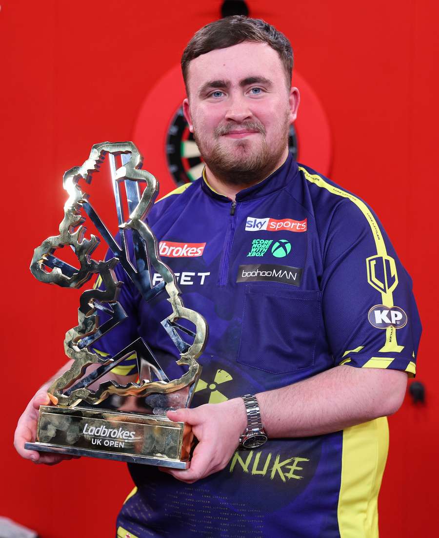 Luke Littler gewann die UK Open 2025.