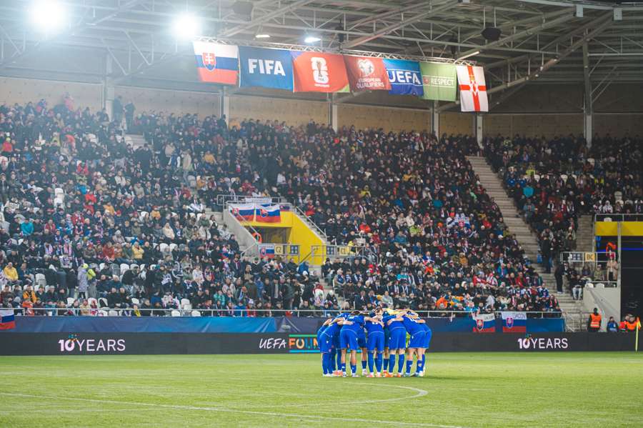 Košické tribúny boli vypredané. Košické tribúny boli vypredané.