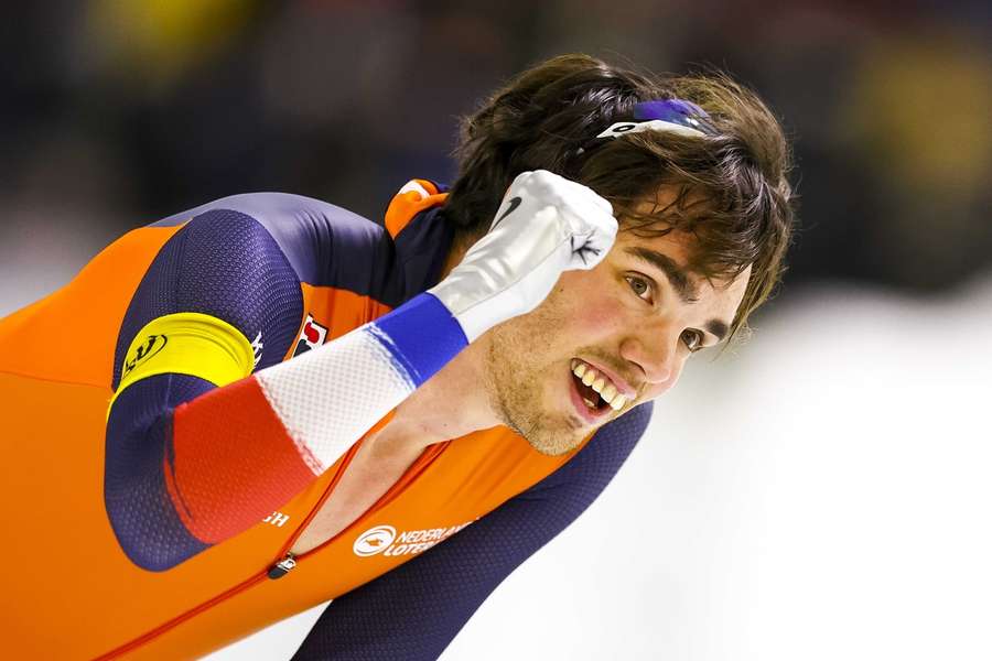 Patrick Roest pakt ook zijn tweede wereldbekerzege van het seizoen op 5 kilometer