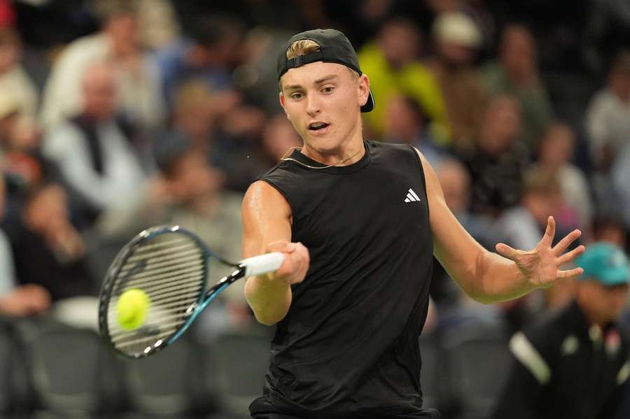 Justin Engel kassiert zum Auftakt eine Niederlage. Justin Engel kassiert zum Auftakt eine Niederlage.