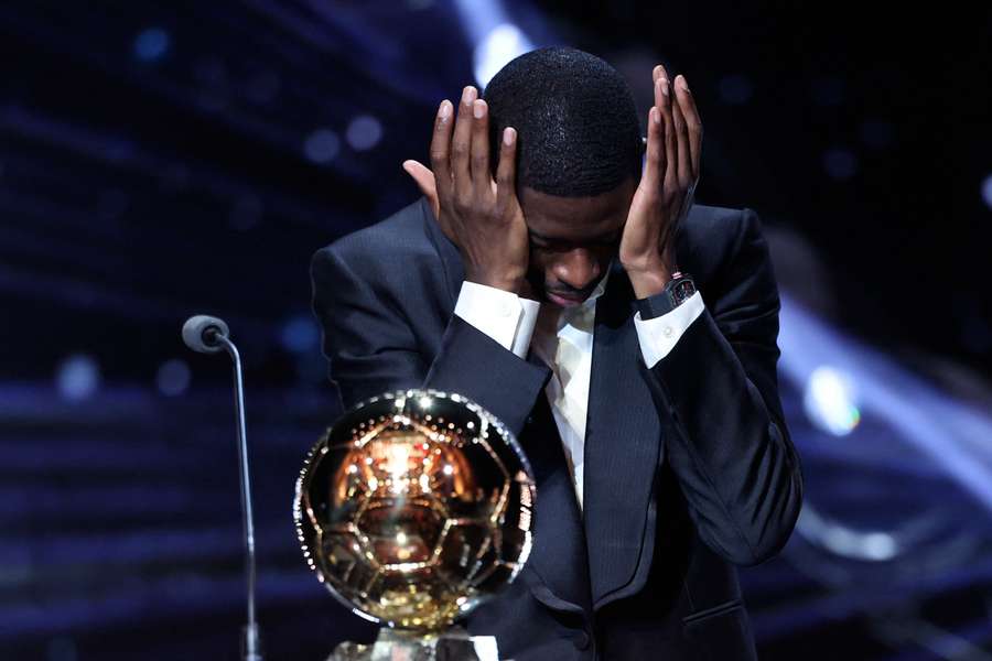 Ousmane Dembélé nie mógł powstrzymać łez.