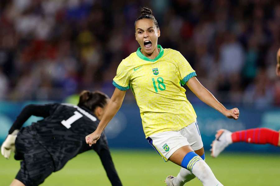 Gabi Portilho fez uma ótima Olímpíada com  a camisa do Brasil