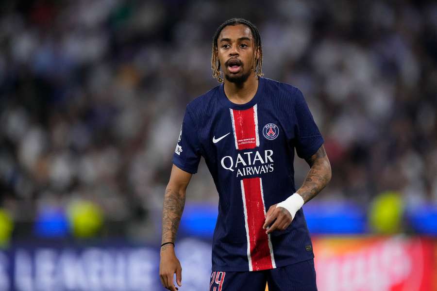 Barcola é prioridade do Bayern na janela de julho