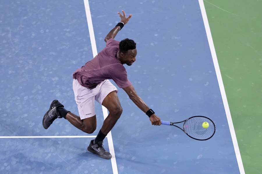 Vijf sets in een dag was net te veel voor de 37-jarige Monfils