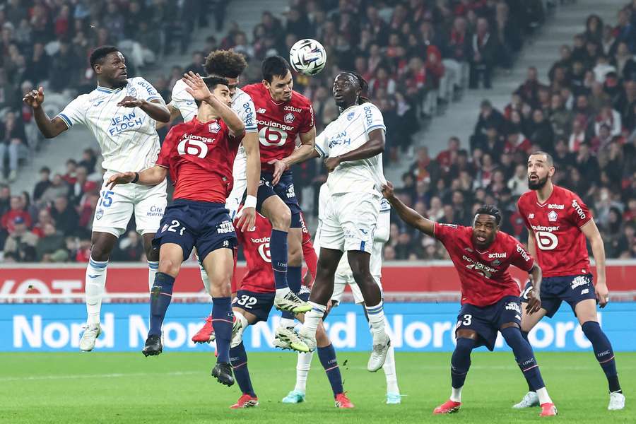 Lille empatou em casa com o Lorient