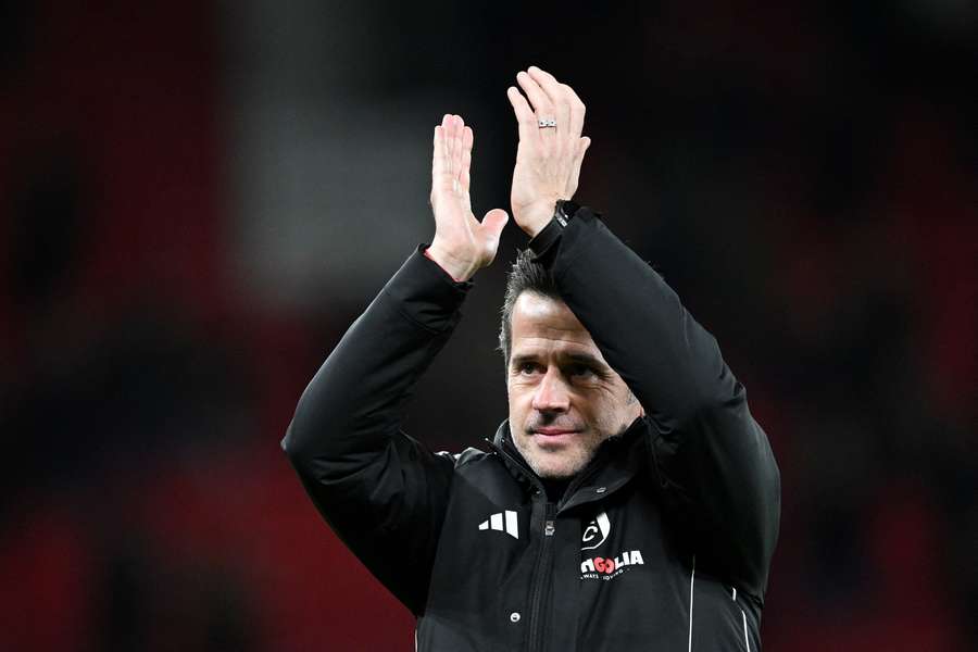 Marco Silva aplaude os adeptos do Wolves