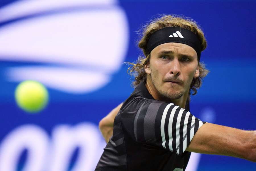 Zverev will face Safiullin in the final