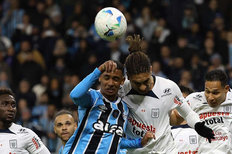 Grêmio ficou no empate com Alianza Lima e deu adeus à Sul-Americana