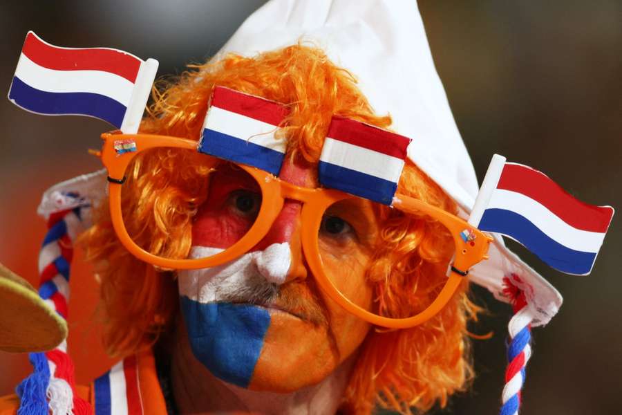 Bij winst van Oranje kan bij de KNVB de feestmuts op