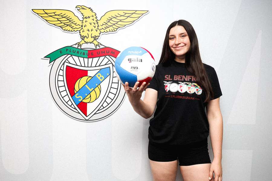 Emilia Balagué assina pelo voleibol do Benfica Emilia Balagué assina pelo voleibol do Benfica