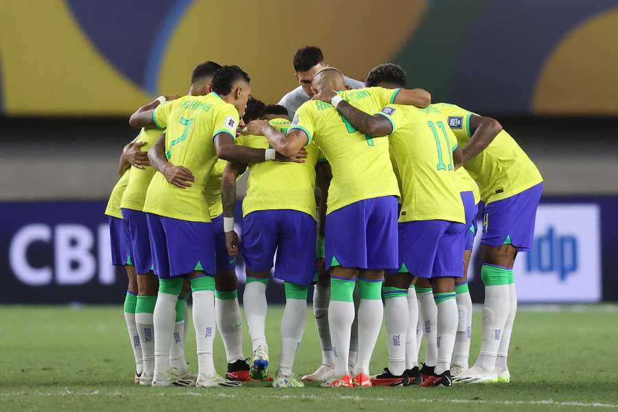 Seleção Brasileira lidera as Eliminatórias ao lado da Argentina