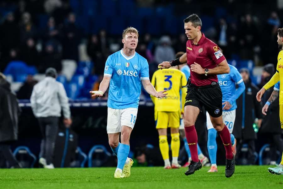 Hojlund dopo l'annullamento del suo gol