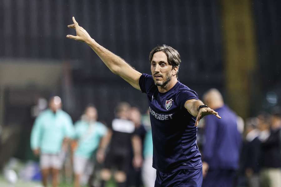 Zubeldía terá praticamente sua força máxima para a final deste domingo (8)