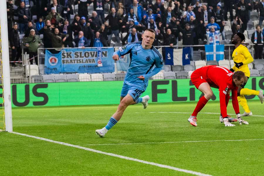 Marcelliho gól Slovanu vo Fínsku nestačil. Marcelliho gól Slovanu vo Fínsku nestačil.