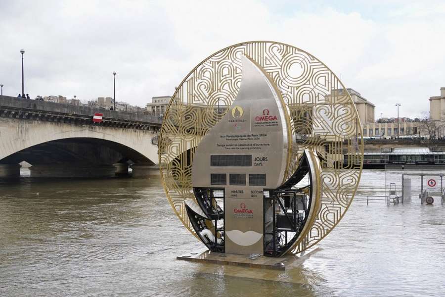 Le décompte des JO dans la Seine, il y a quelques jours à Paris.