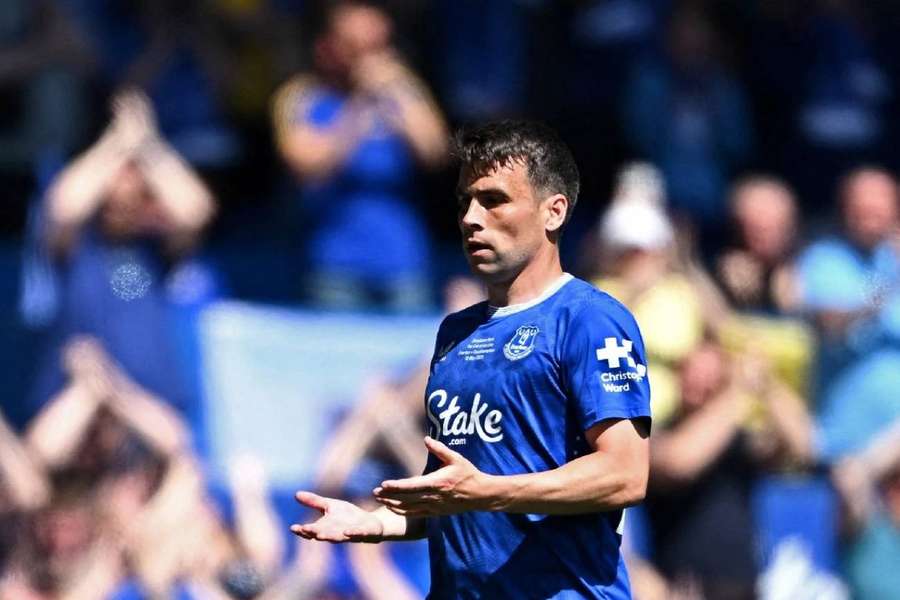 Séamus Coleman podepsal novou roční smlouvu s Evertonem.