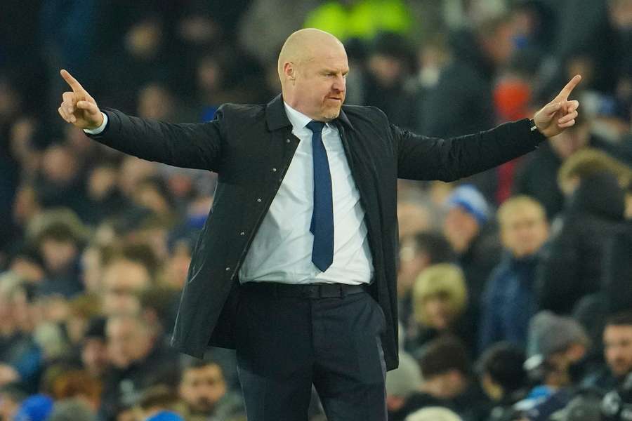 Dyche elogiou comportamento da torcida do seu time