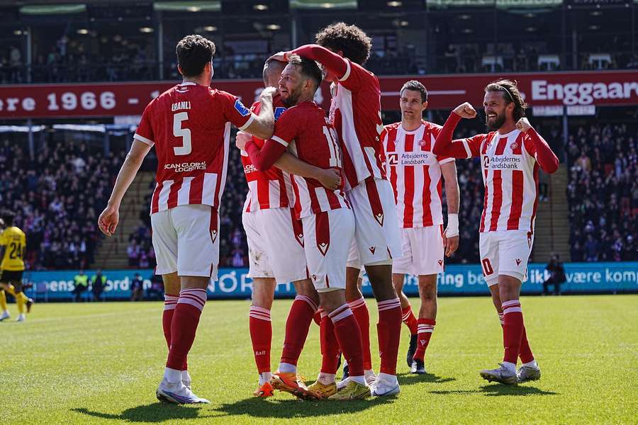 AaB kunne søndag juble over en velfortjent sejr over AC Horsens 