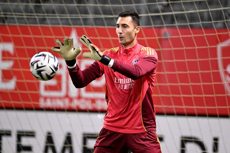 Greif bude chcieť natiahnuť sériu bez inkasovaného gólu. Greif bude chcieť natiahnuť sériu bez inkasovaného gólu.