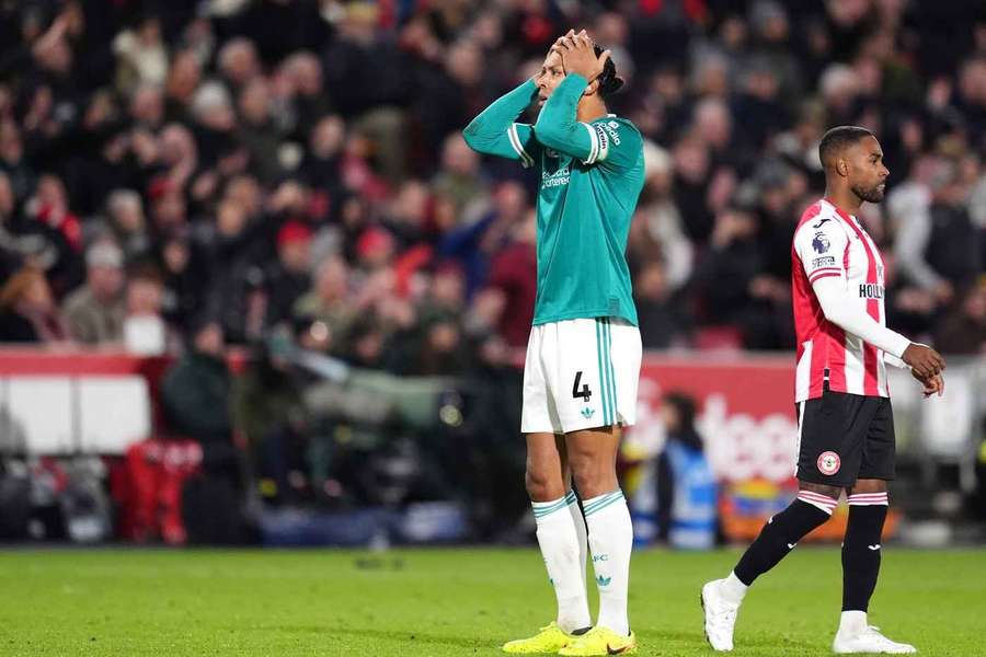 Van Dijk kann es nicht fassen - Liverpool verliert erneut. Van Dijk kann es nicht fassen - Liverpool verliert erneut.