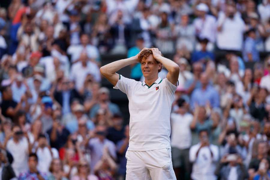Kontuzja Jannik Sinnera przed US Open. Włoch wycofał się z turnieju w Cincinnati