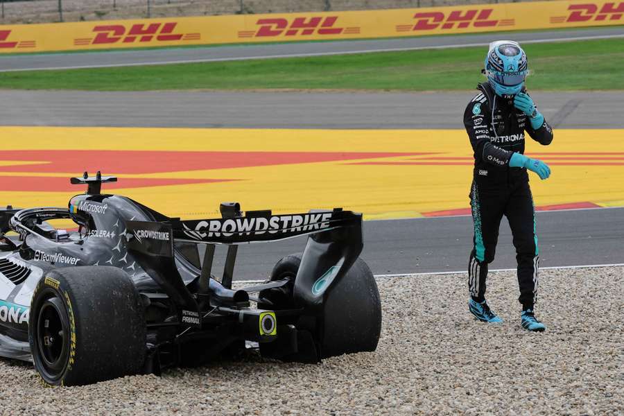 George Russell leaves his stricken Mercedes behind George Russell leaves his stricken Mercedes behind